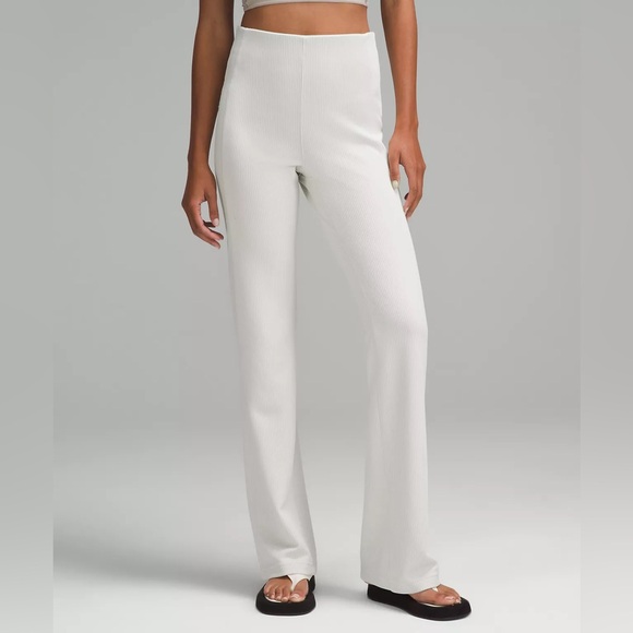 Lululemon Ribbed Softstreme Flared Pant Regular Size 12 Bone White NWT - Picture 1 of 15